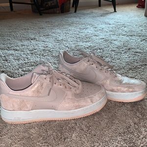 Nike - Air Forces 👟